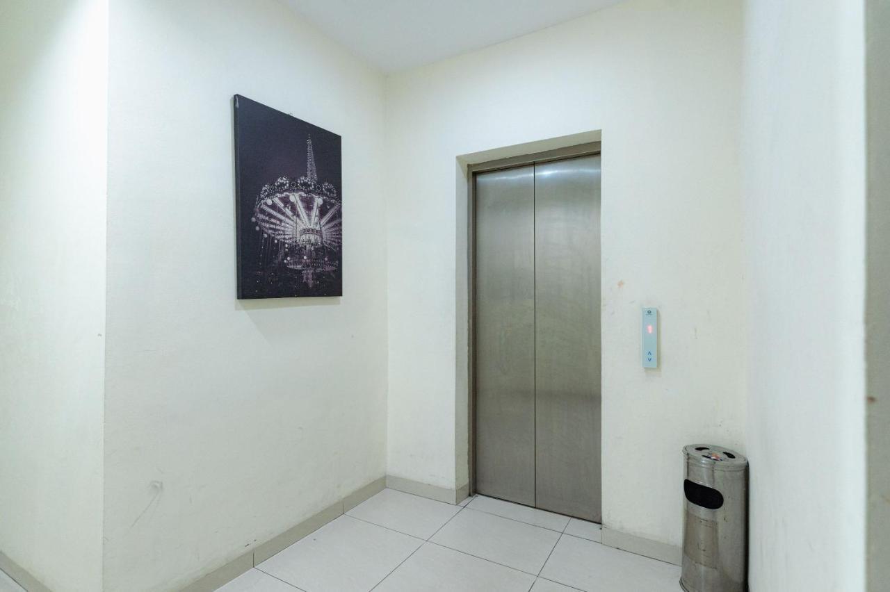 Reddoorz At Nagoya Indah Batam Hotel Ngoại thất bức ảnh